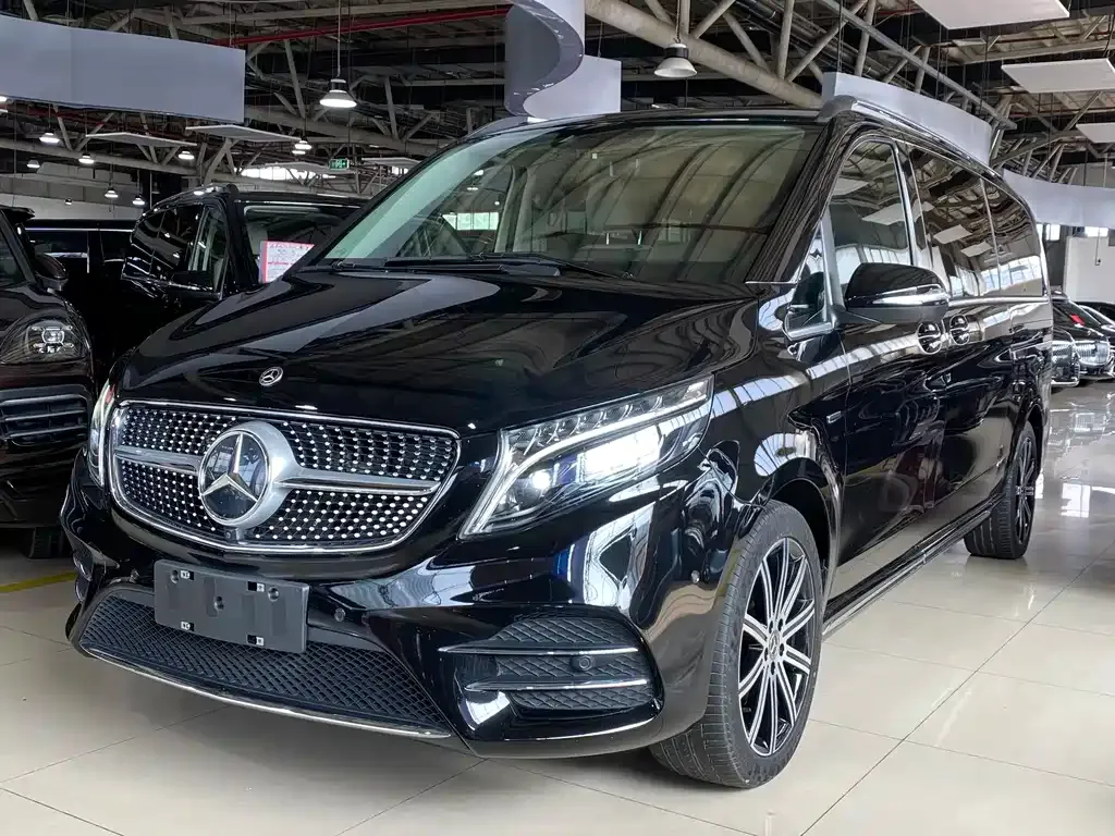 Mercedes-Benz V-Class 2024 из CN, фото 1