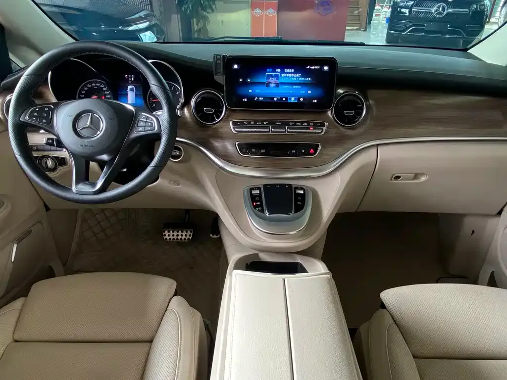 Mercedes-Benz V-Class 2024 из CN, фото 10