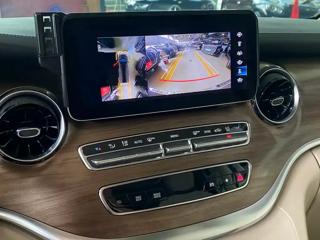 Mercedes-Benz V-Class 2024 из CN, фото 7