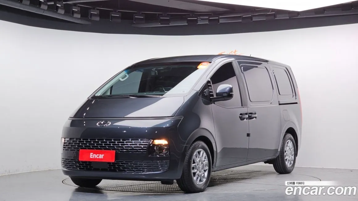 Hyundai Staria 2022 из KR, фото 1