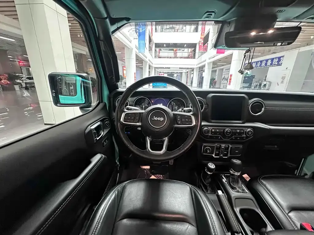 Jeep Wrangler PHEV 2023 из CN, фото 10