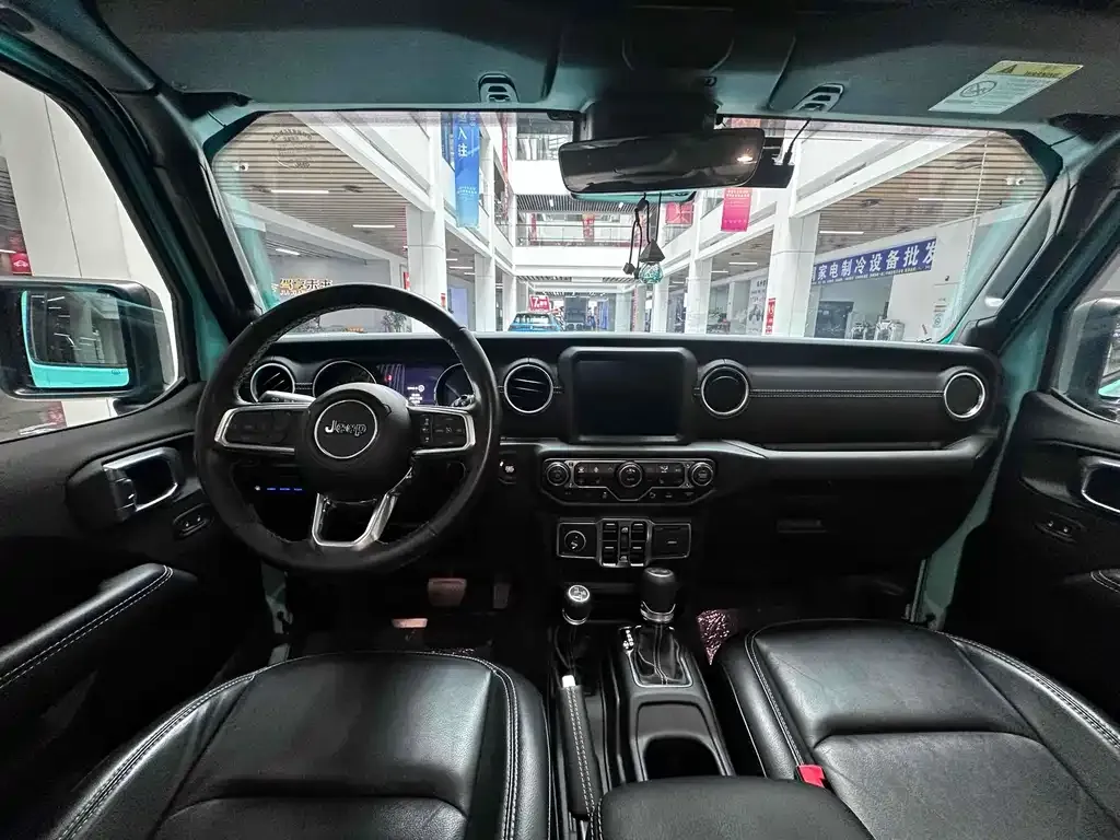 Jeep Wrangler PHEV 2023 из CN, фото 9