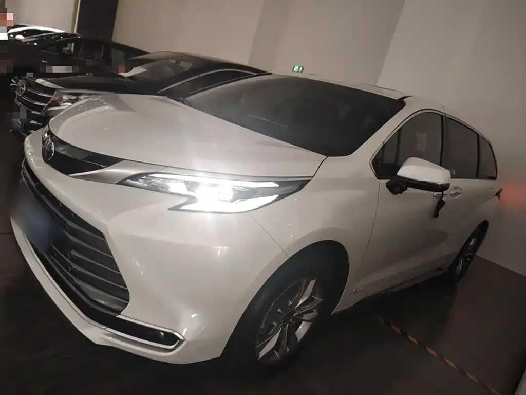 Toyota Sienna 2025 из CN, фото 5
