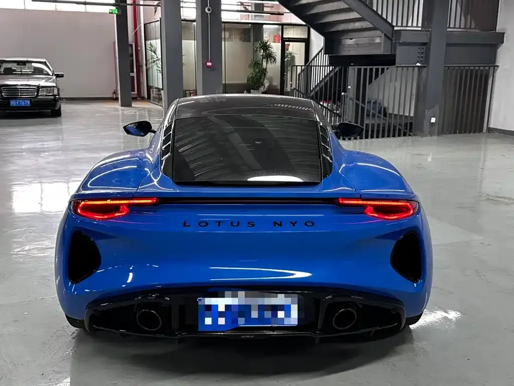 Lotus Emira 2023 из CN, фото 4