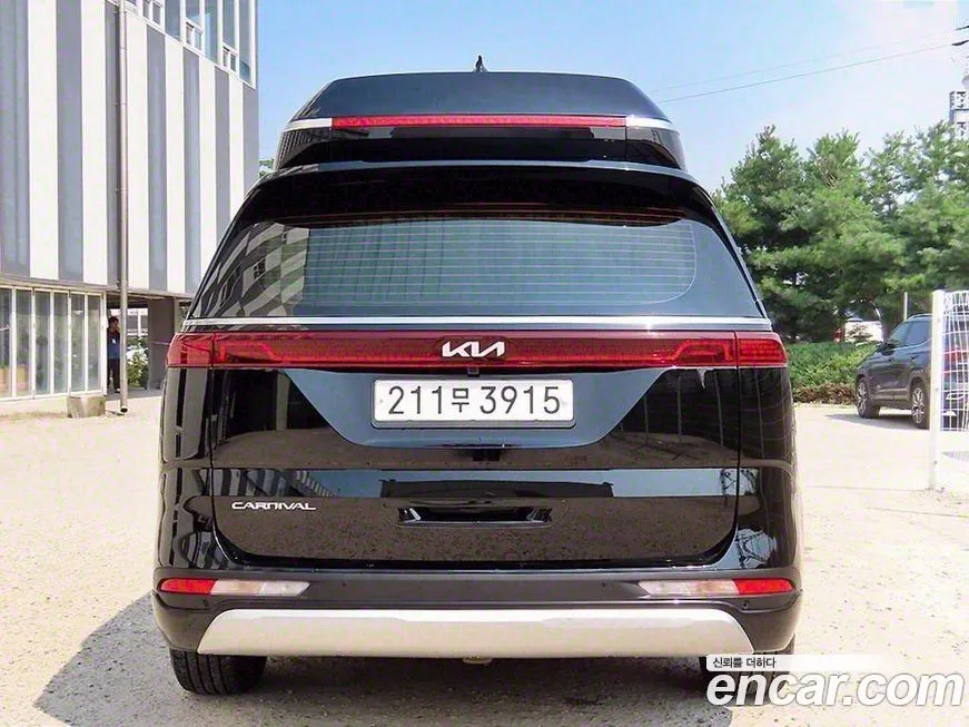 Kia Carnival — фото 4