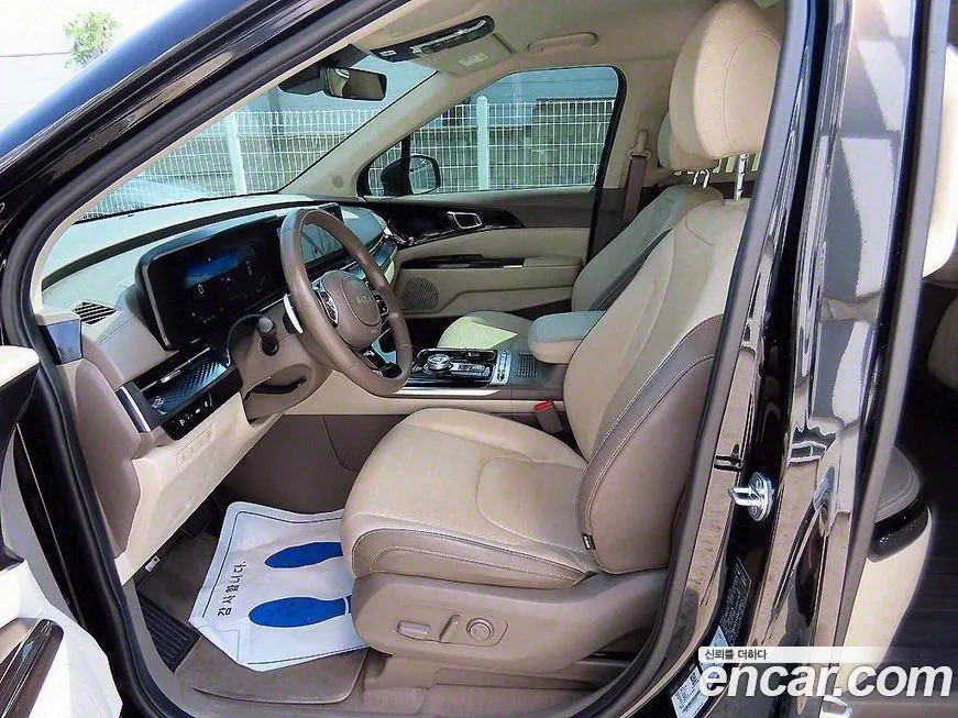 Kia Carnival — фото 5