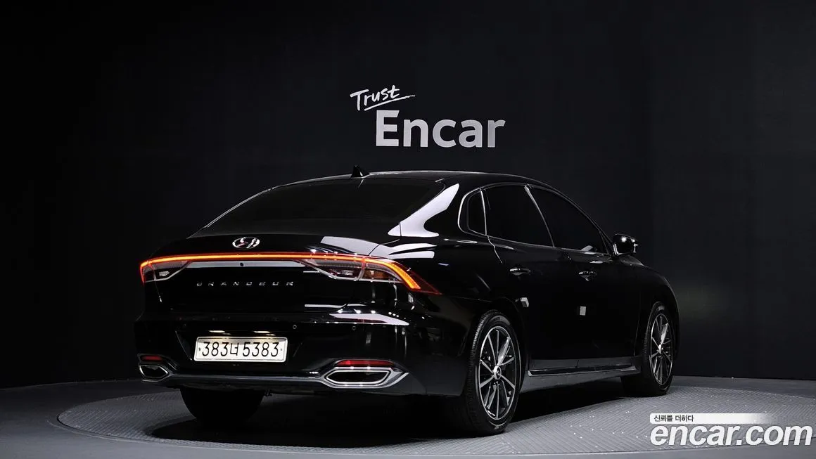 Hyundai Grandeur 2022 из KR, фото 2