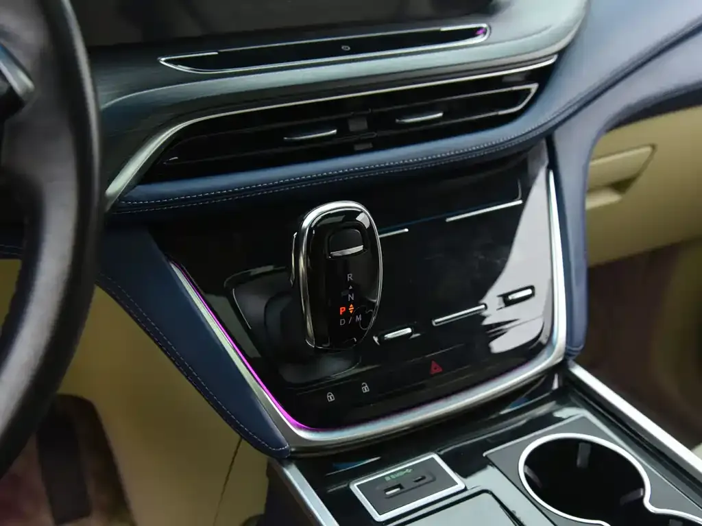 Buick GL8 2021 из CN, фото 8