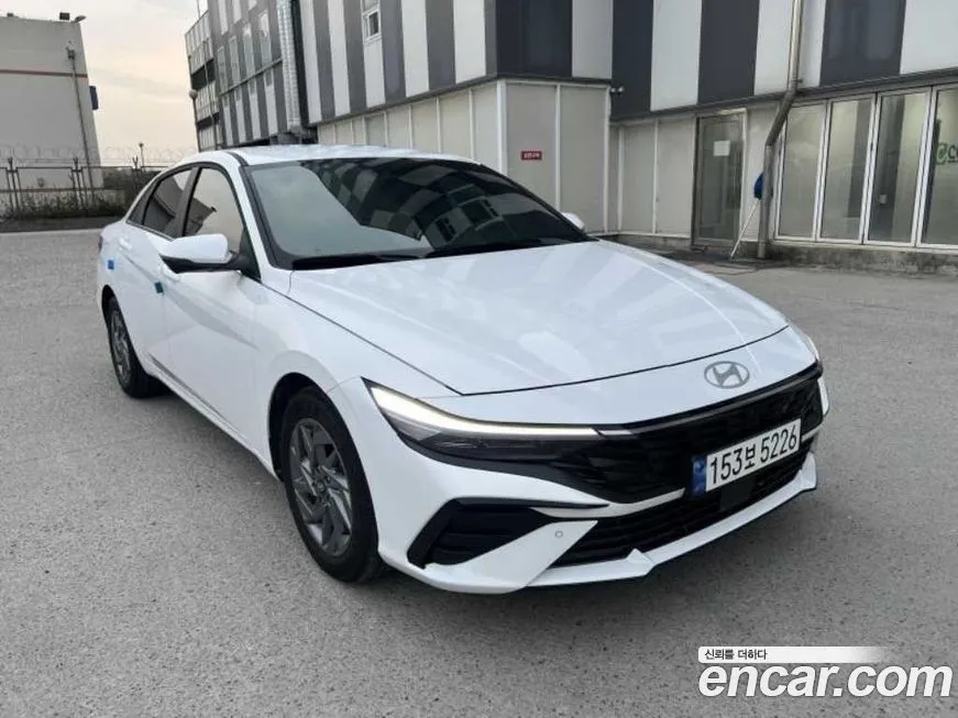 Hyundai AVANTE — фото 2