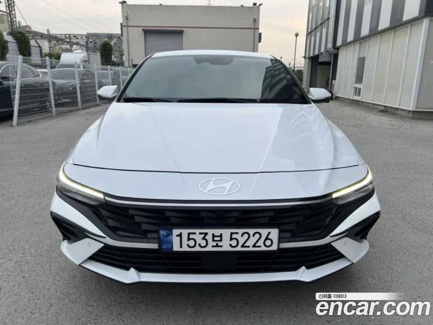 Hyundai AVANTE — фото 3