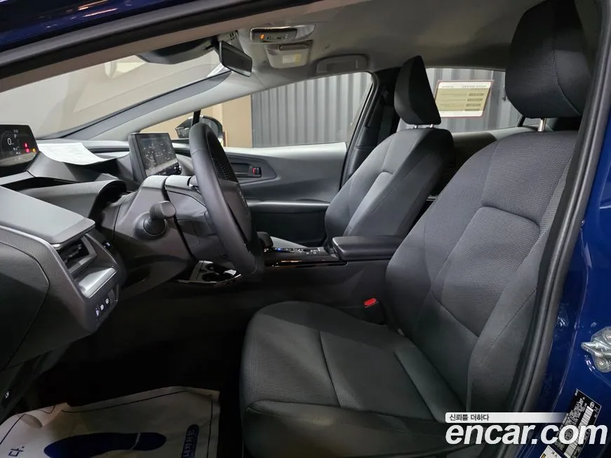 Toyota Prius 2024 из KR, фото 10
