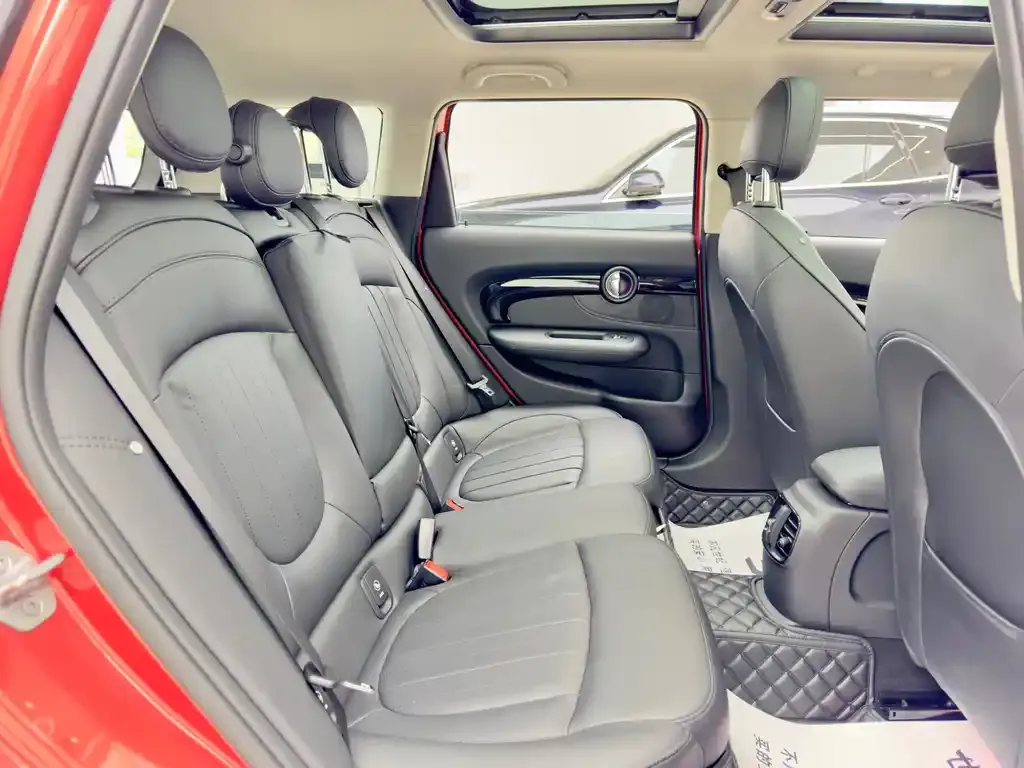 MINI Clubman — фото 10
