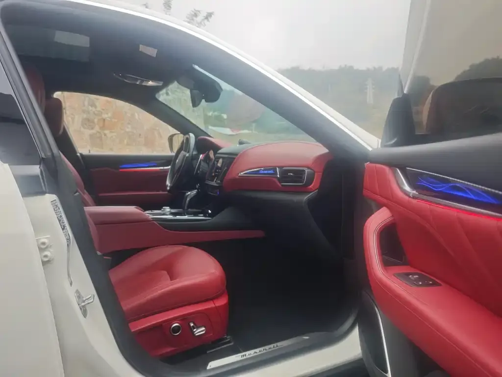 Maserati Levante 2024 из CN, фото 7