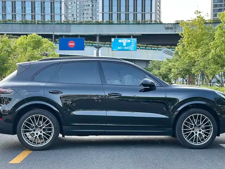 Porsche Cayenne 2023 из CN, фото 4