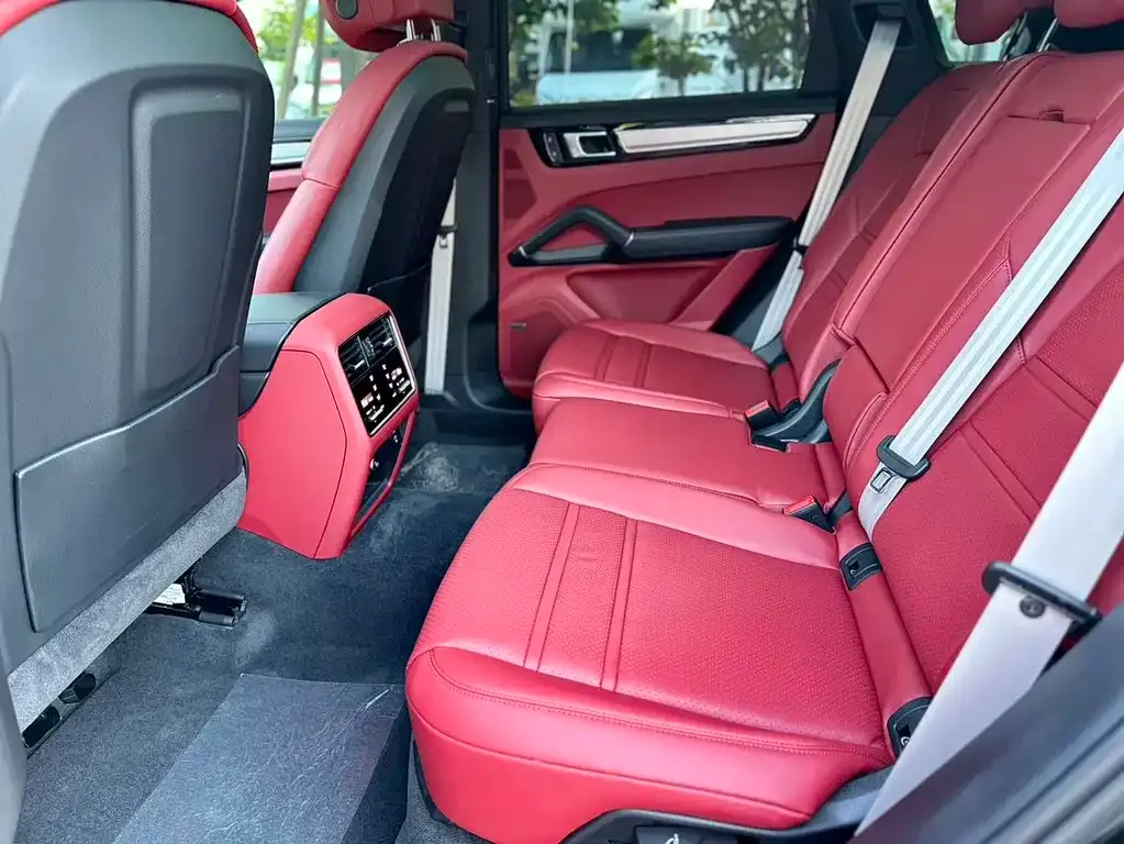 Porsche Cayenne 2023 из CN, фото 9