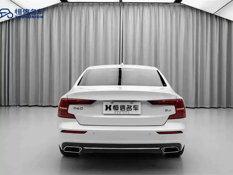 Volvo S60 2022 из CN, фото 6