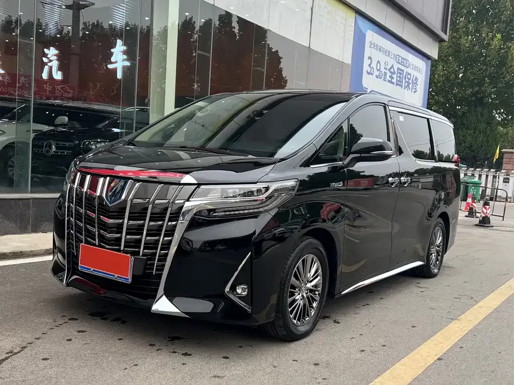 Toyota Alphard 2023 из CN, фото 1
