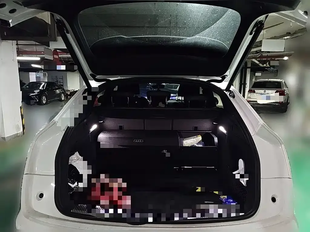 [object Object] Q5L Sportback 2024 из CN, фото 10