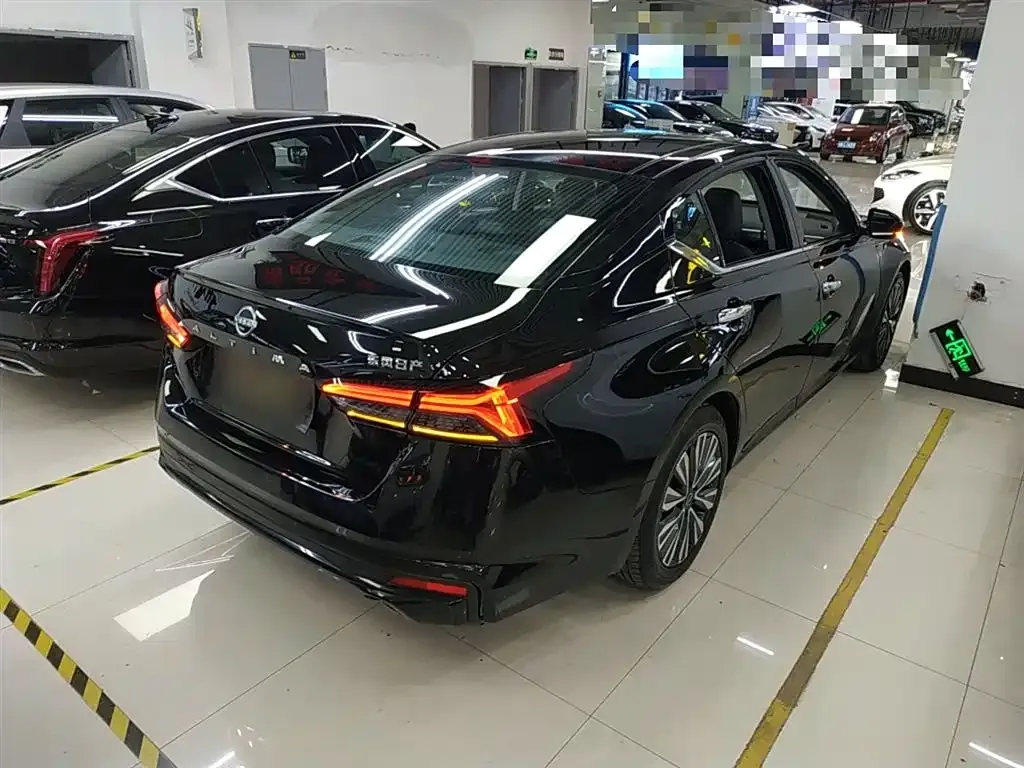 Nissan Teana 2023 из CN, фото 7