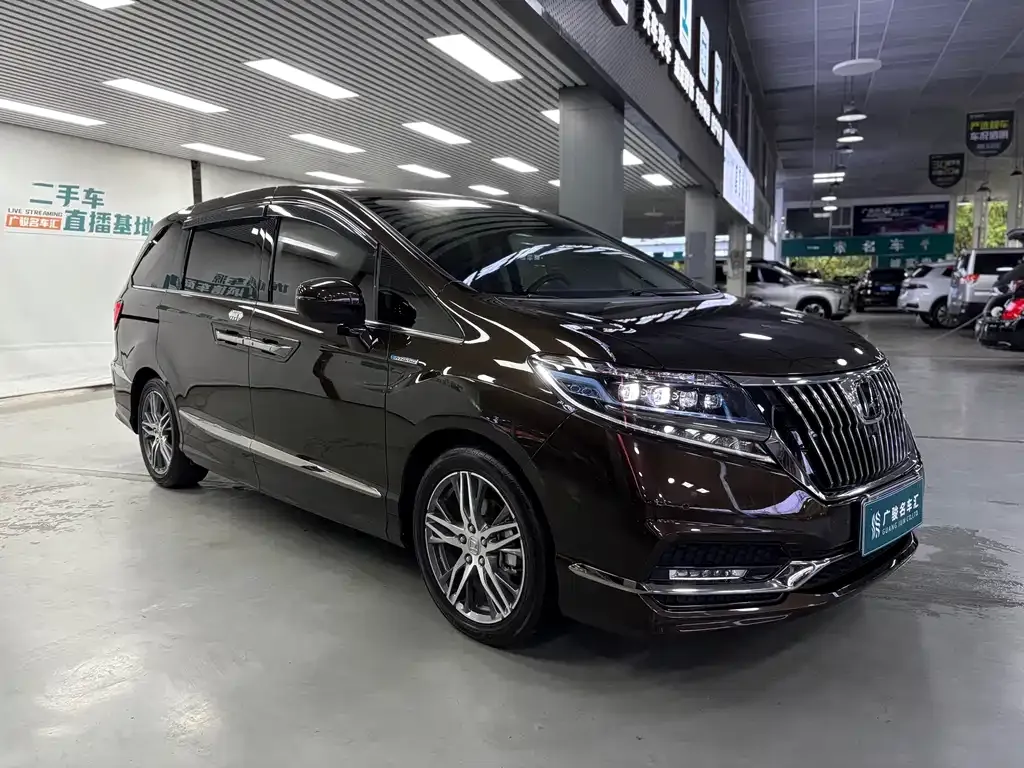 Honda Elysion 2021 из CN, фото 3