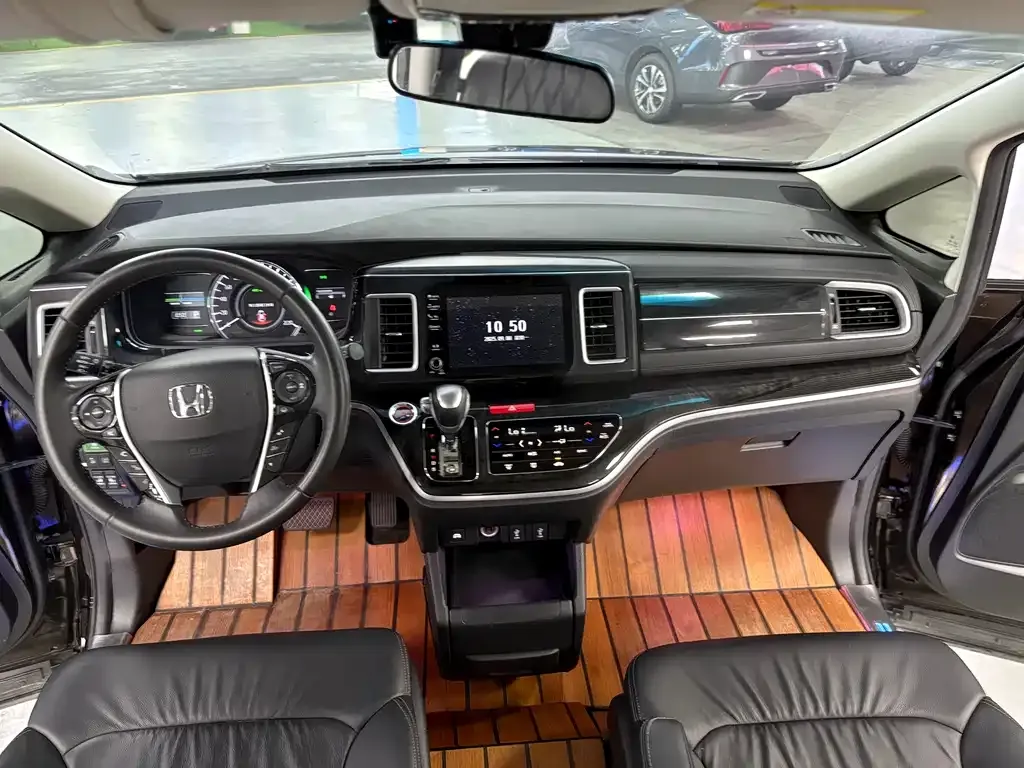 Honda Elysion 2021 из CN, фото 5