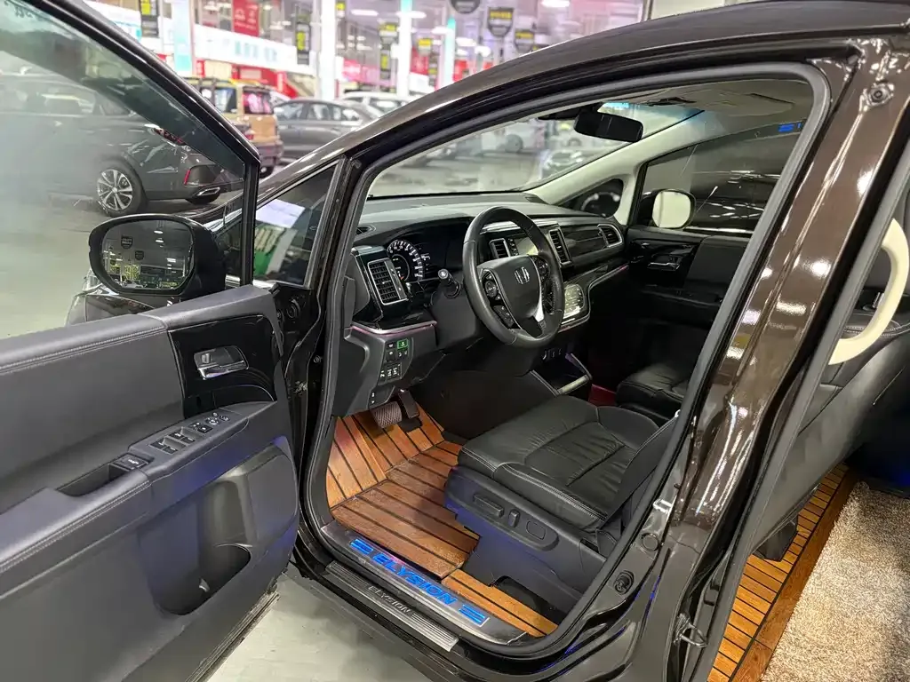 Honda Elysion 2021 из CN, фото 6