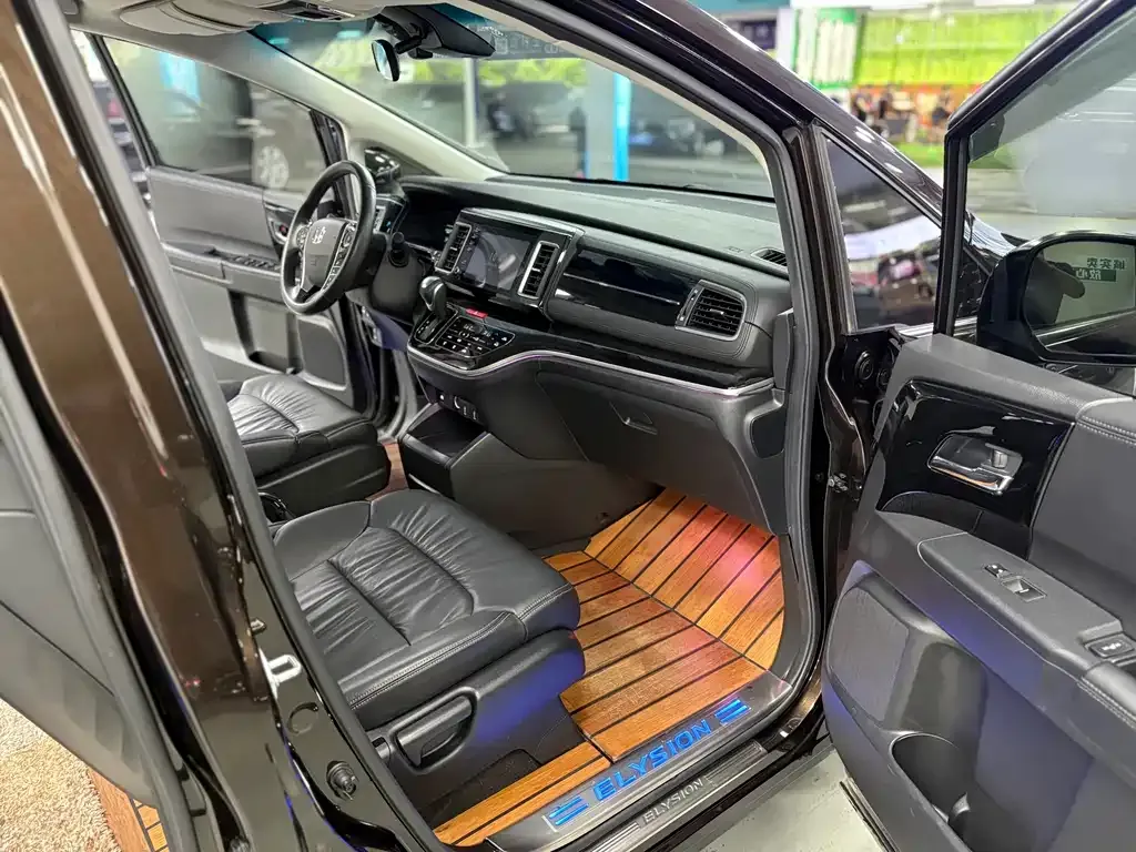 Honda Elysion 2021 из CN, фото 7