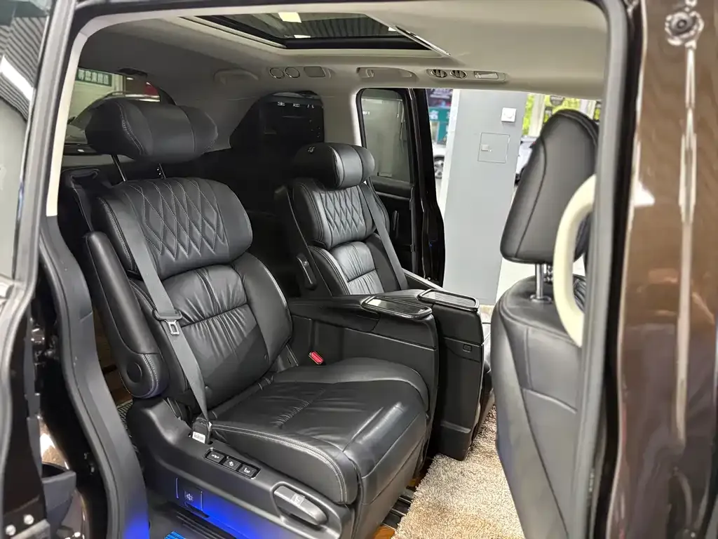 Honda Elysion 2021 из CN, фото 9
