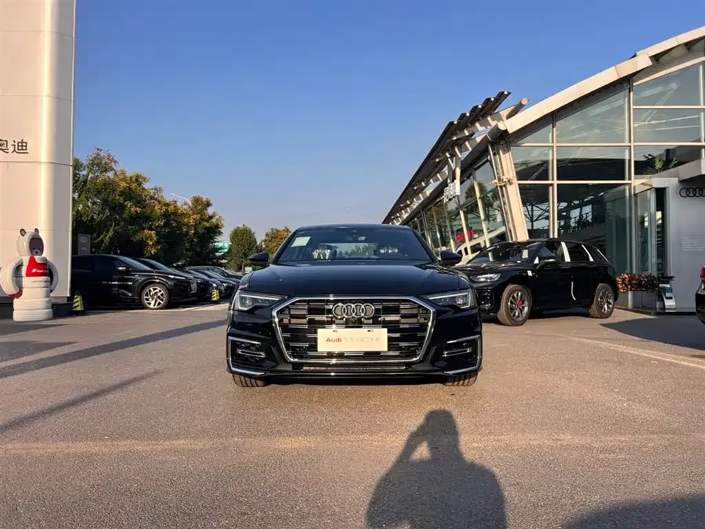 Audi A6L 2025 из CN, фото 2