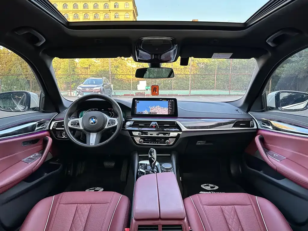 BMW 5 Series 2023 из CN, фото 5