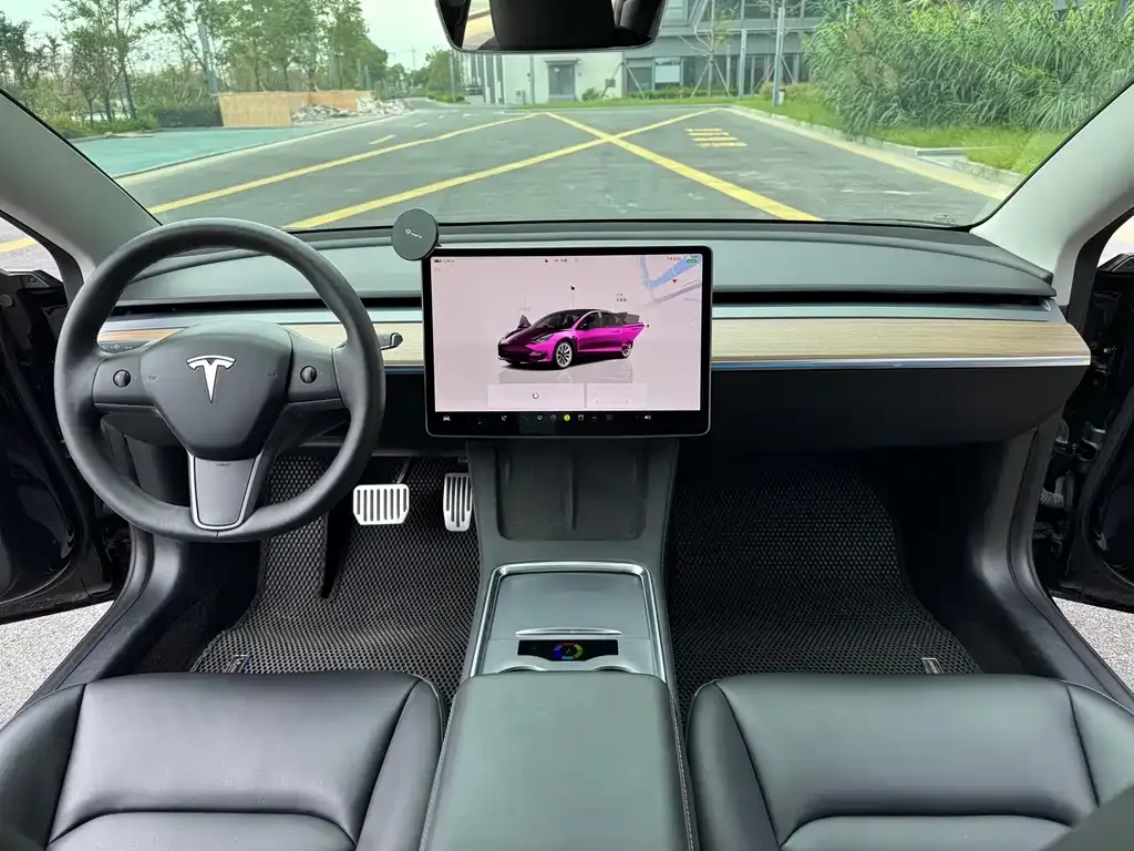 Tesla Model 3 — фото 6