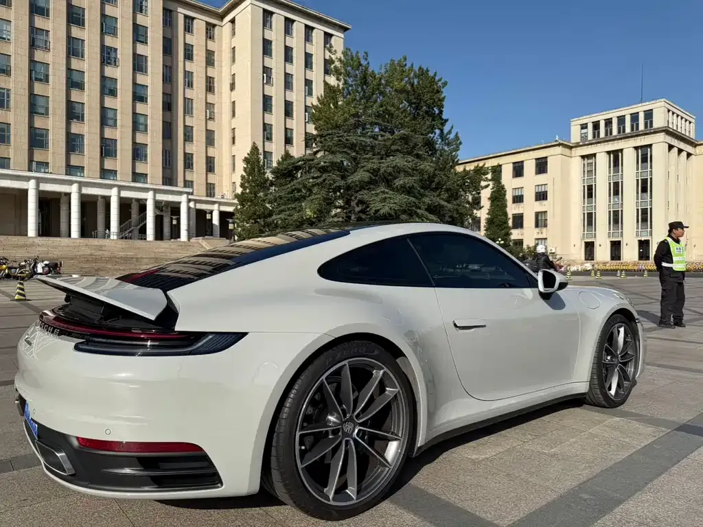 Porsche 911 2021 из CN, фото 3