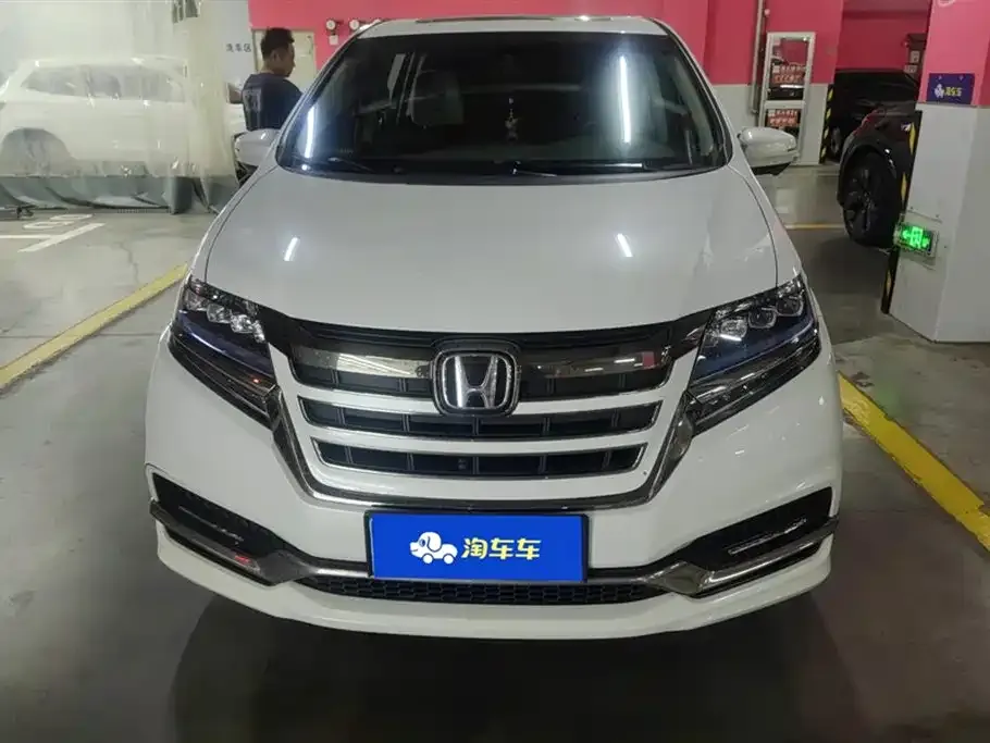 Honda Elysion 2021 из CN, фото 2