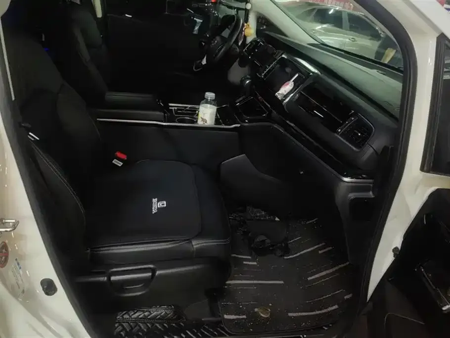 Honda Elysion 2021 из CN, фото 8