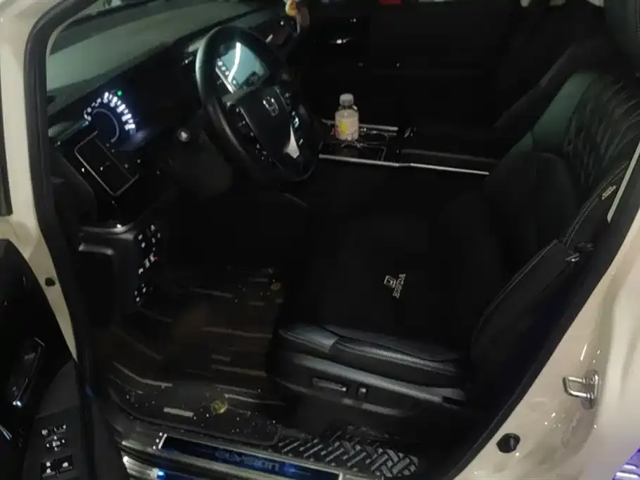 Honda Elysion 2021 из CN, фото 9