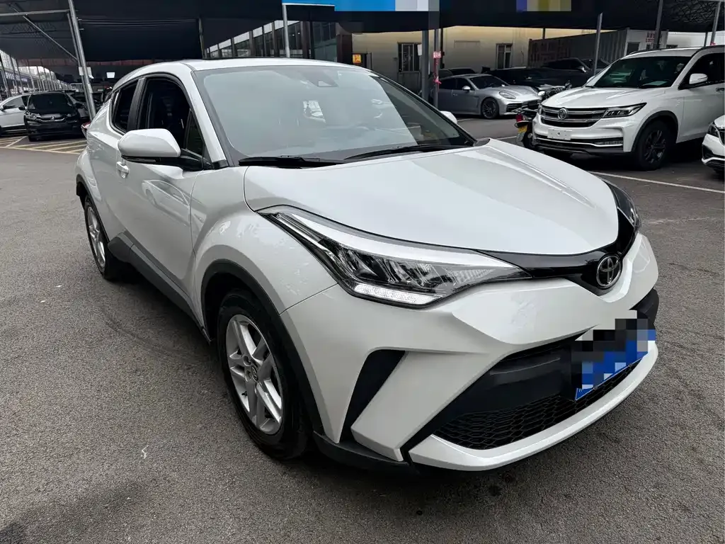 Toyota C-HR — фото 3