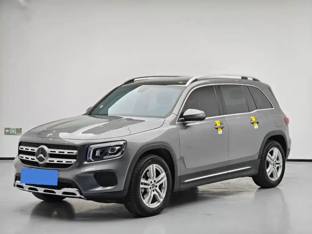 Mercedes-Benz GLB — фото 1