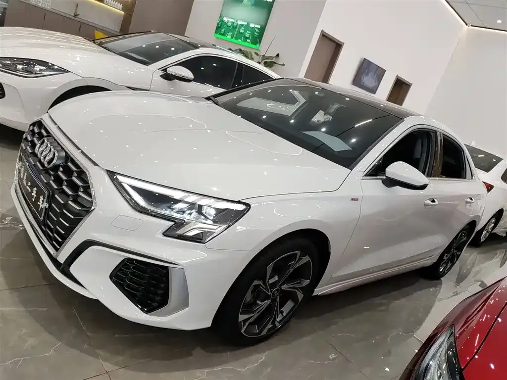 Audi A3 2024 из CN, фото 5