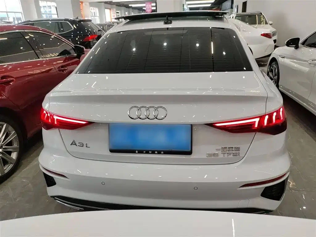 Audi A3 2024 из CN, фото 6
