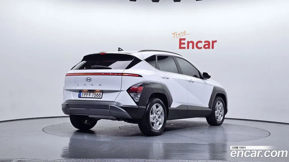 Hyundai Kona — фото 2
