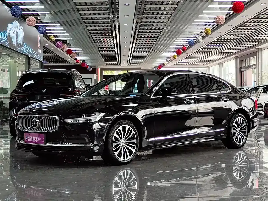 Volvo S90 2023 из CN, фото 1