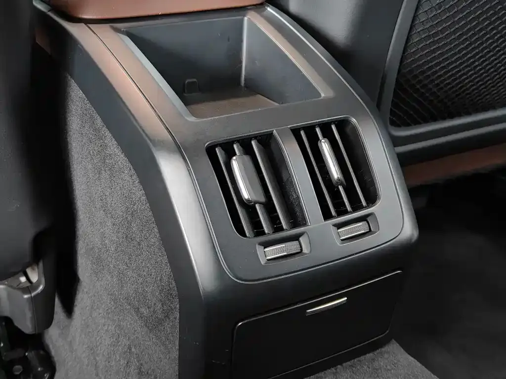 Volvo S90 2023 из CN, фото 10
