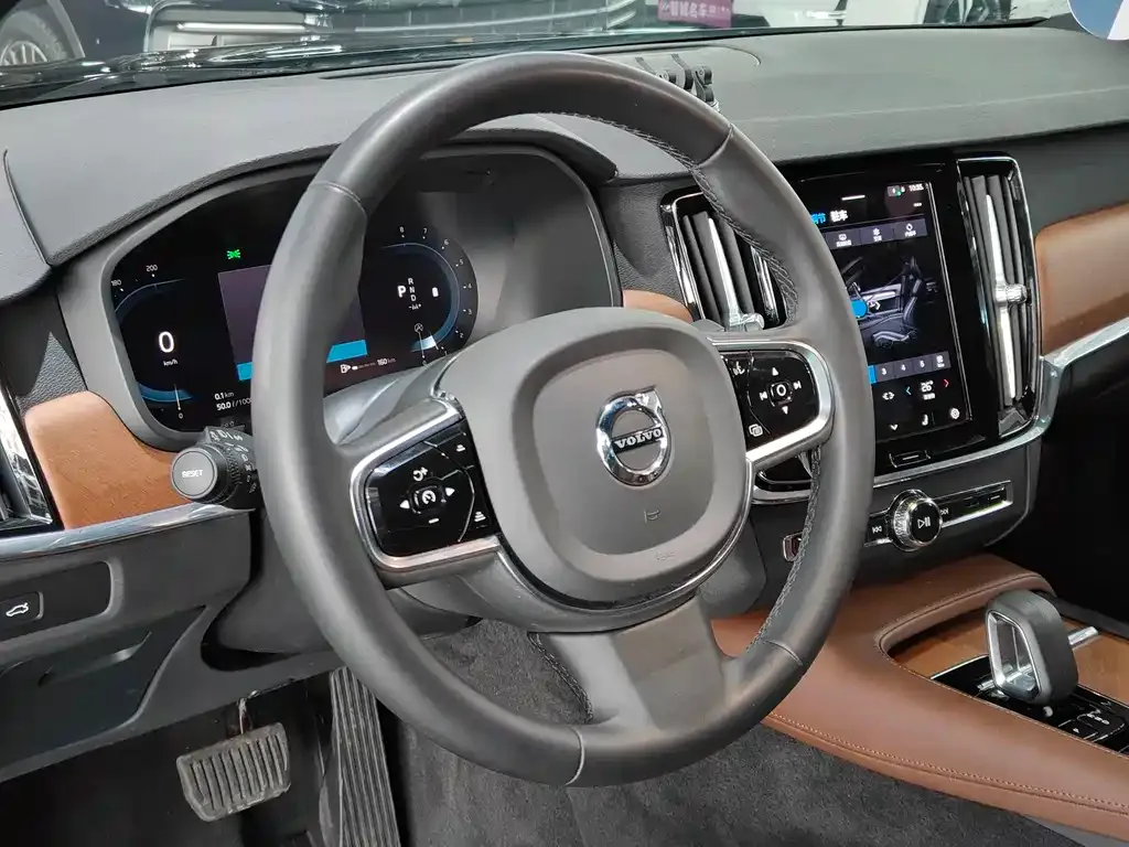 Volvo S90 2023 из CN, фото 5