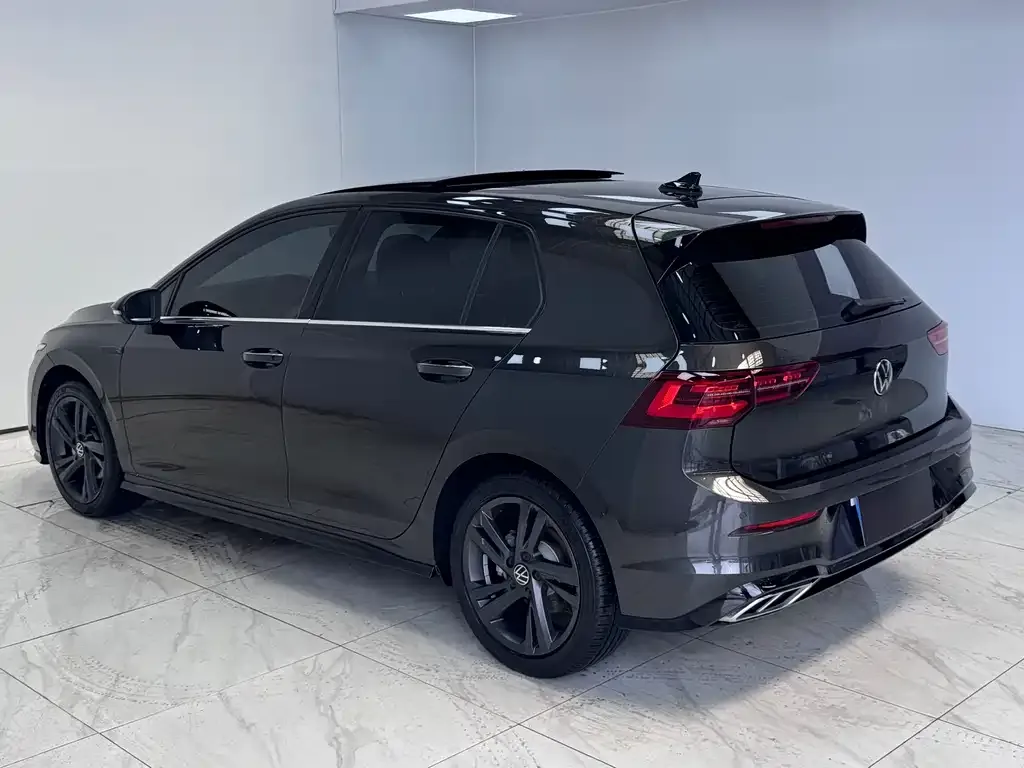 Volkswagen Golf 2021 из CN, фото 4