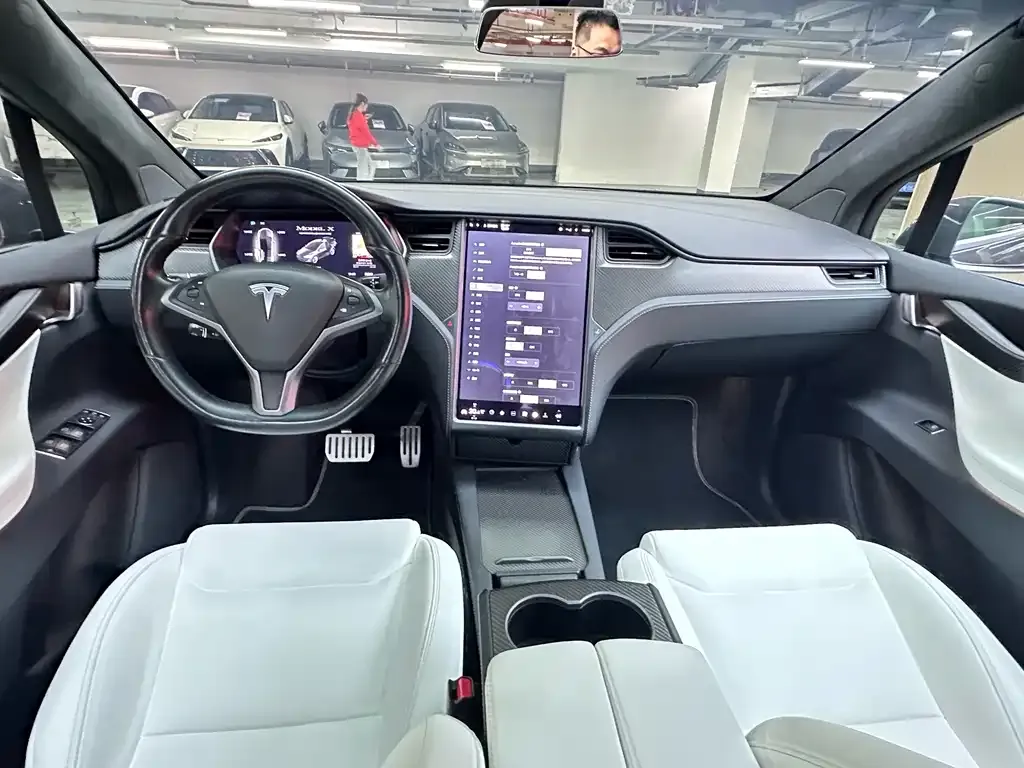 Tesla Model X 2021 из CN, фото 10