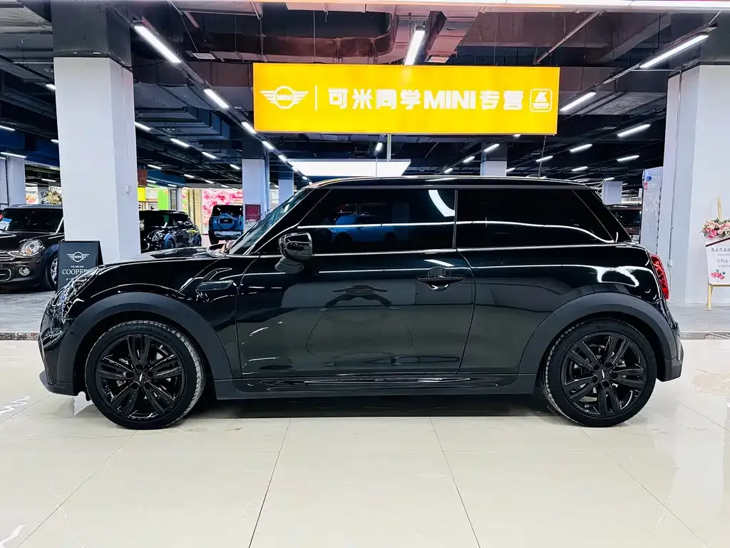 MINI Cooper (3-door) 2022 из CN, фото 2