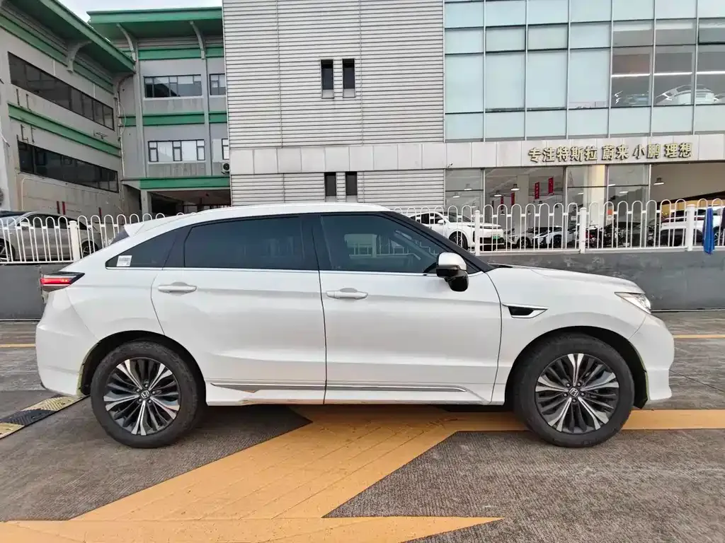 Honda UR-V 2023 из CN, фото 4