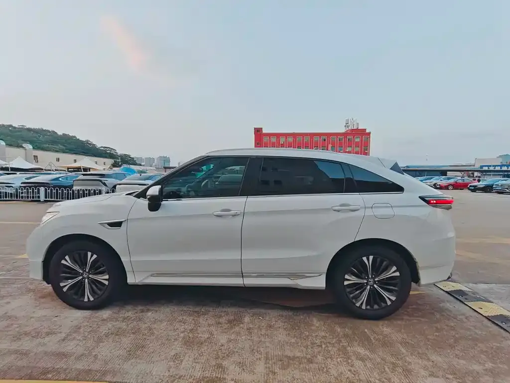 Honda UR-V 2023 из CN, фото 5