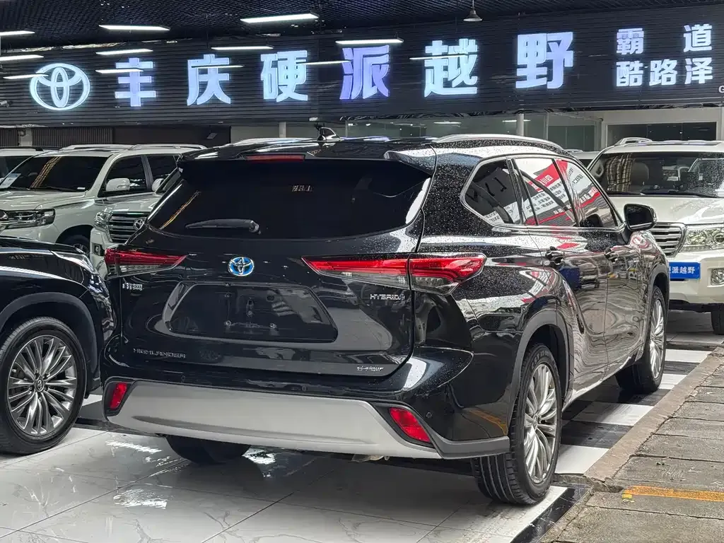Toyota Highlander 2022 из CN, фото 3