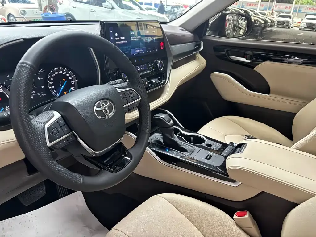 Toyota Highlander 2022 из CN, фото 7